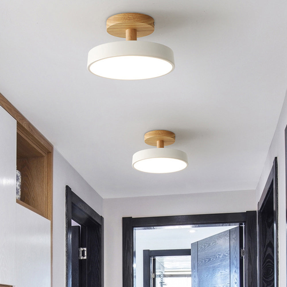 Nörd – Skandinavisk Plafondlampe med Træbase & Blødt Pasteldesign