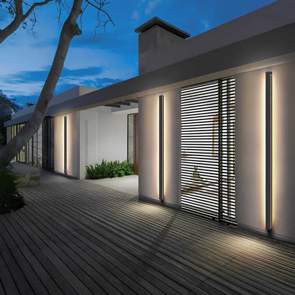Aurexil – Moderne LED Udendørslampe i Smedejern & Aluminium