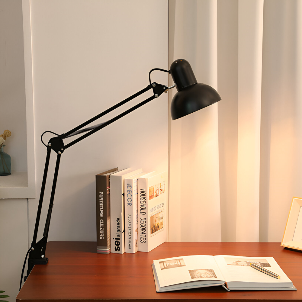 Justerbar skrivebordslampe med clip – LED lampe med lang arm