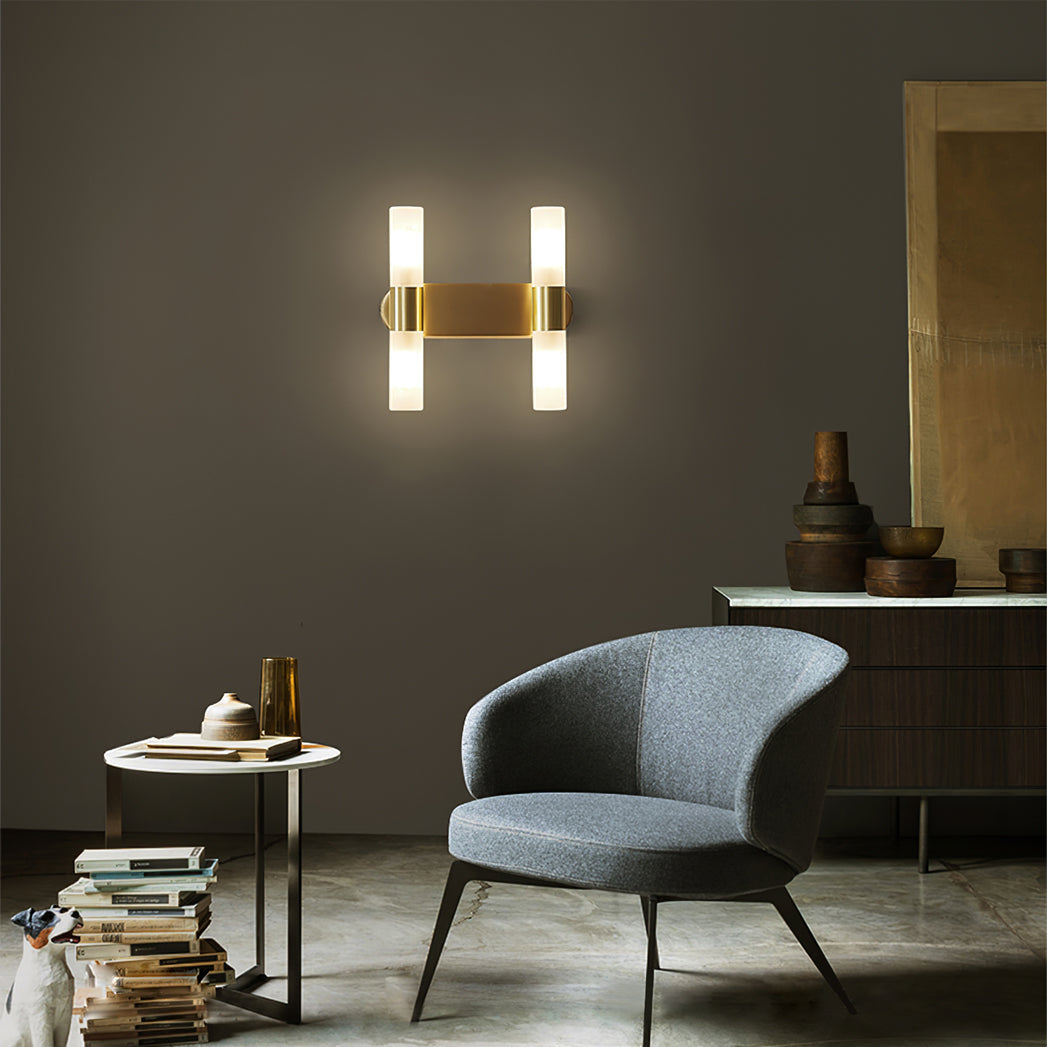 Brassia – Elegant Væglampe i Messing med Energieffektiv LED-Belysning