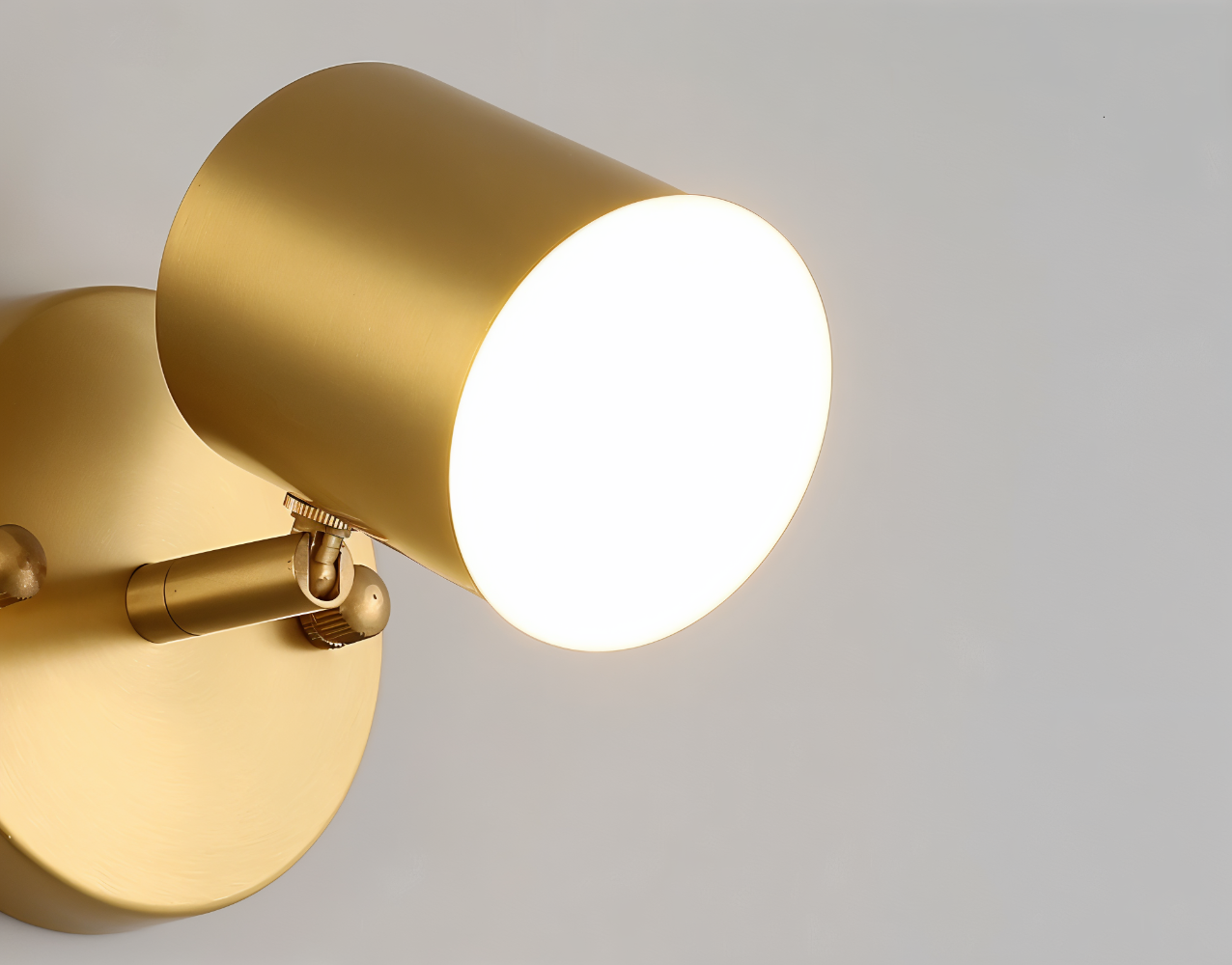 Cylindrisk væglampe i metal – moderne LED spot til indendørs
