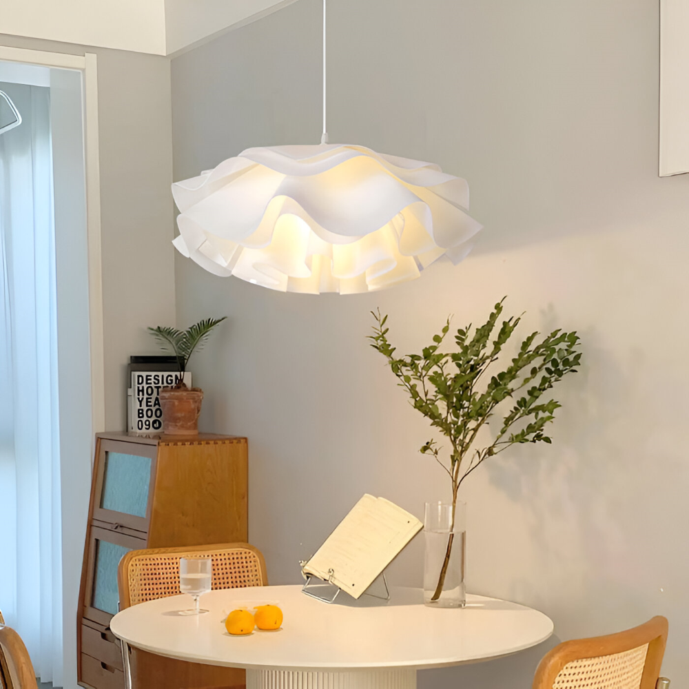 Designer loftlampe med blomsterformet design til spisebord