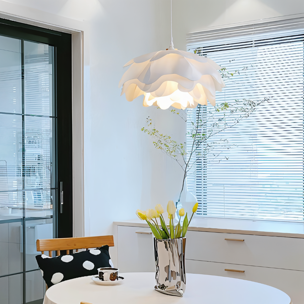 Designer loftlampe med blomsterformet design til spisebord