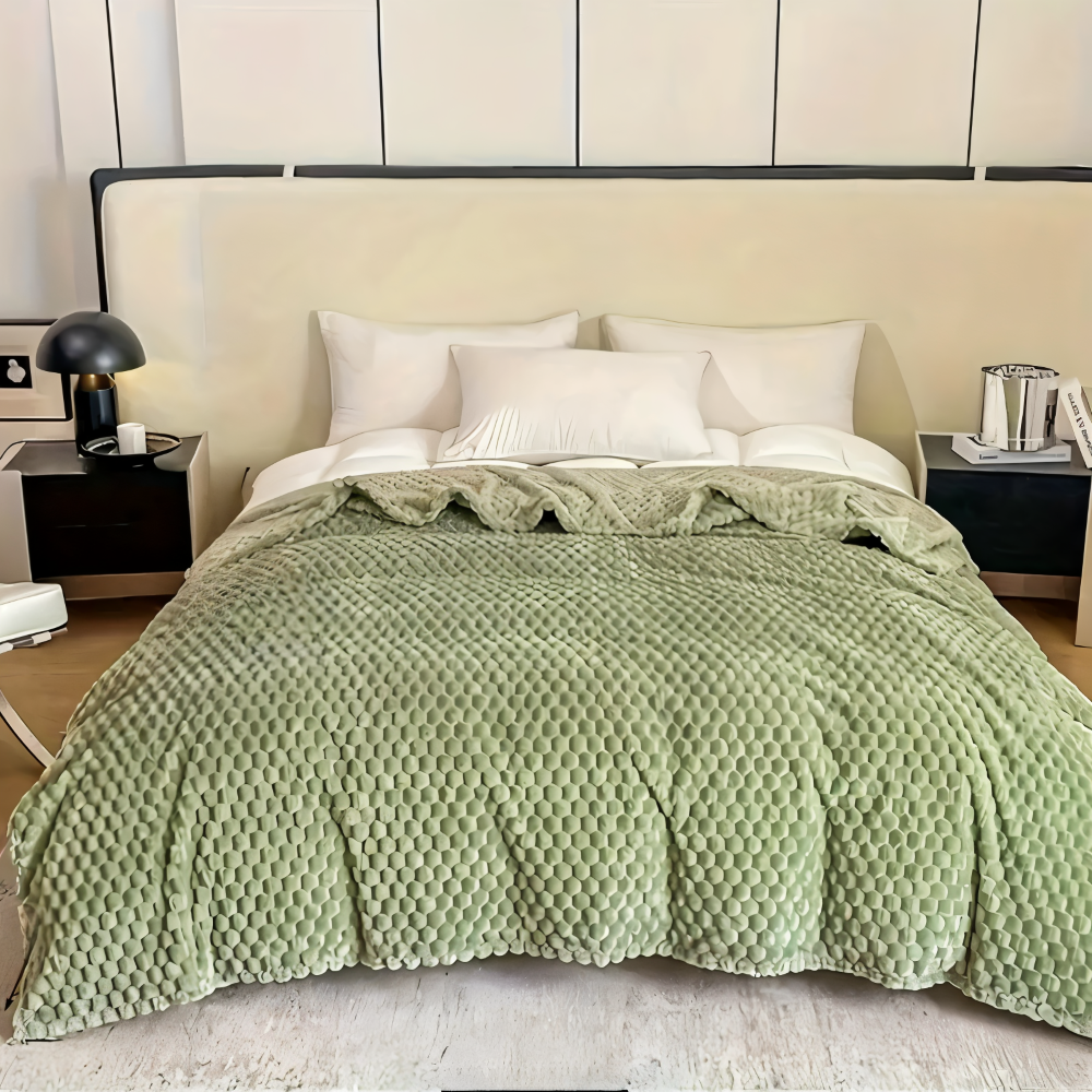 ThermaLuxe Plaid – Tjock Plyschfilt i Elegant Design för Maximal Värme