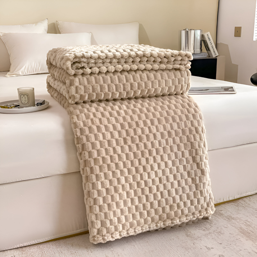 ThermaLuxe Plaid – Tjock Plyschfilt i Elegant Design för Maximal Värme