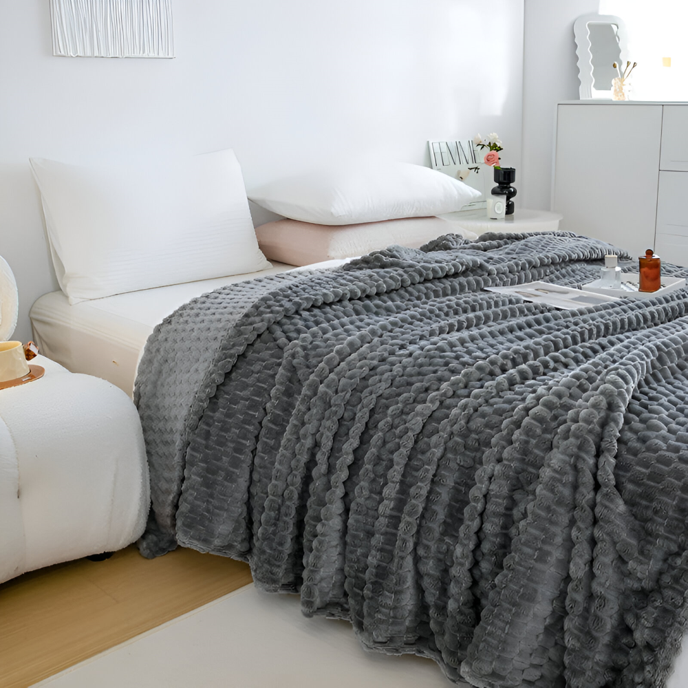 ThermaLuxe Plaid – Tjock Plyschfilt i Elegant Design för Maximal Värme