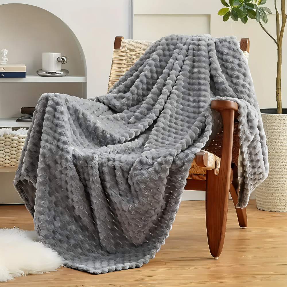 ThermaLuxe Plaid – Tjock Plyschfilt i Elegant Design för Maximal Värme