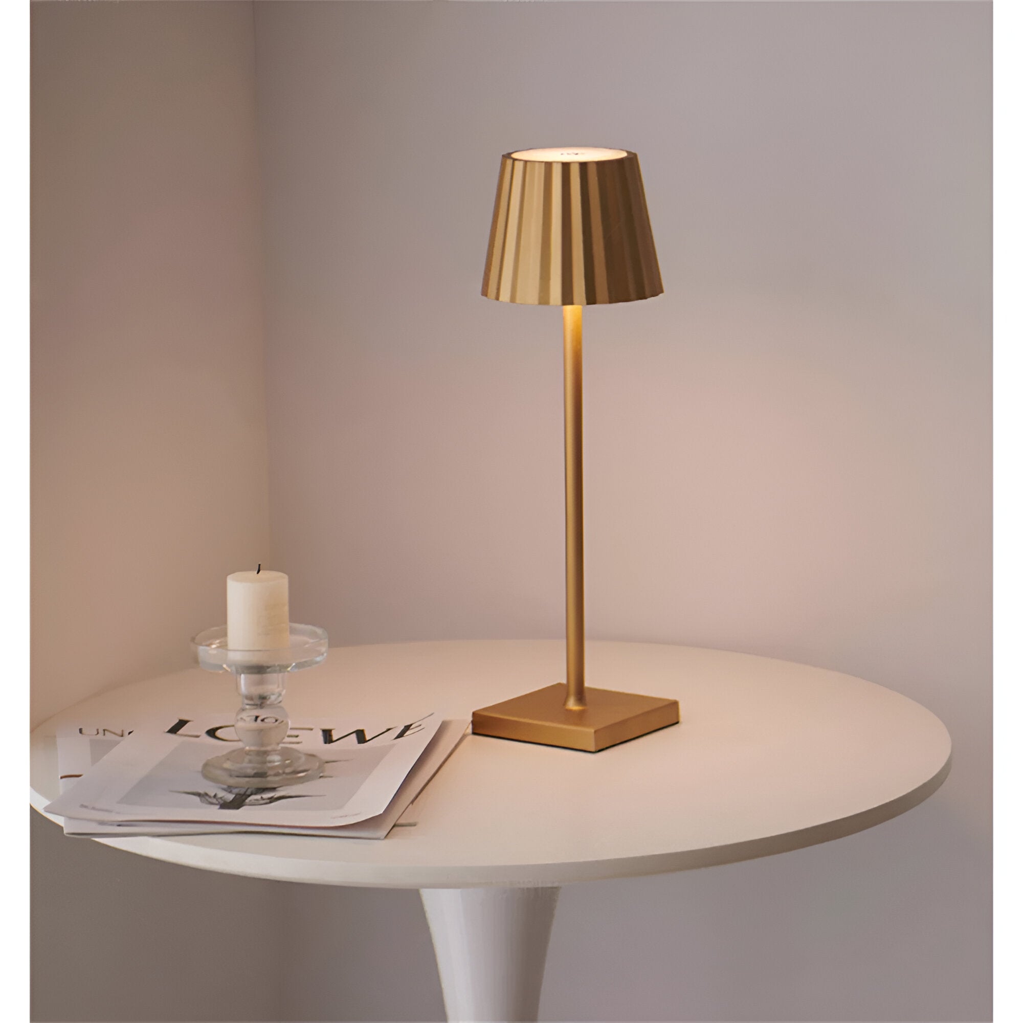 Lumira – Trådløs Dæmpbar Bordlampe med Genopladeligt Batteri
