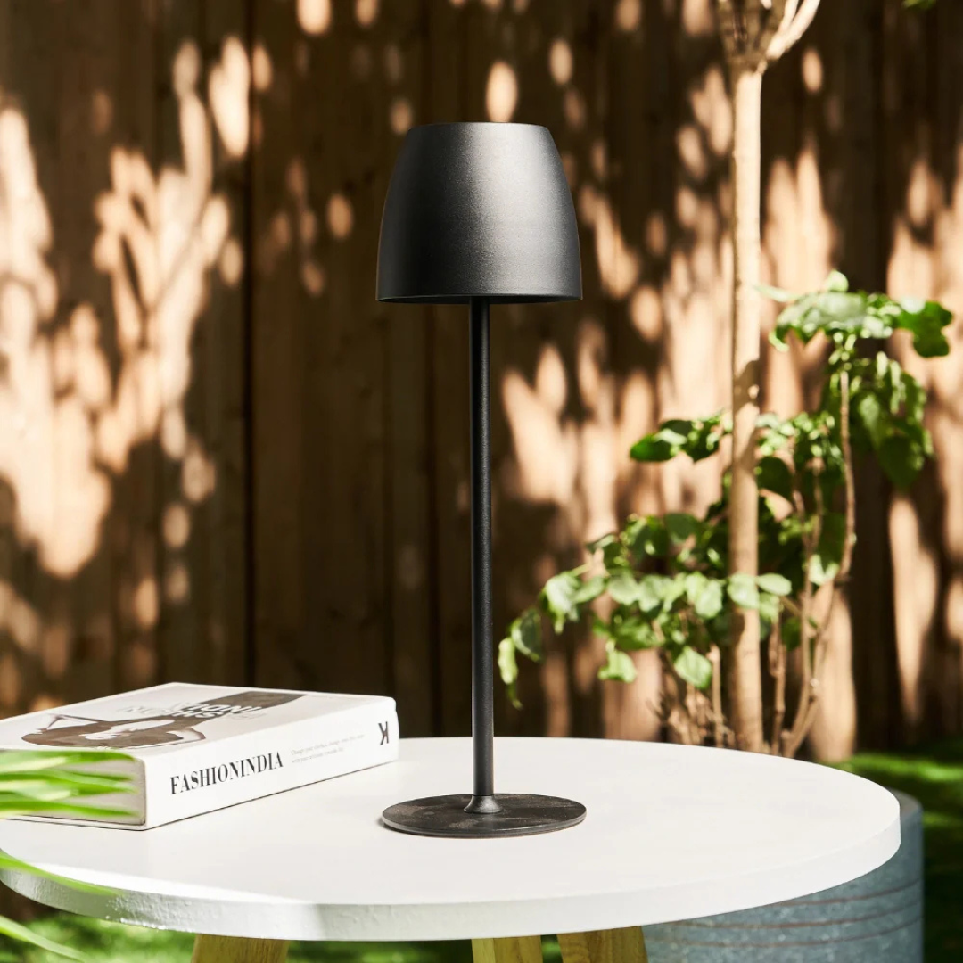 Trådløs bordlampe med dæmpbar funktion – moderne luksusdesign