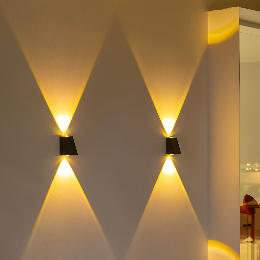 Solcelle væglampe udendørs – LED up & down lampe IP54