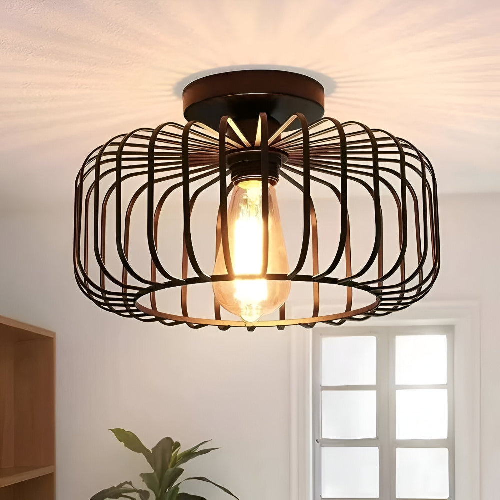 CageNova – Industriell Taklampa i Svart Metall med Burdesign