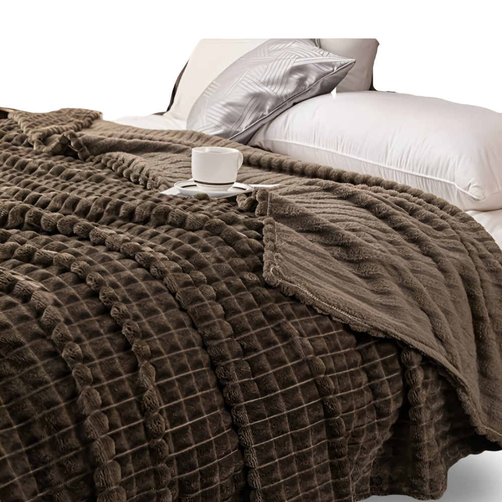 WaveLuxe Plaid – Ultra Fluffy Koralfleece Tæppe med Struktur