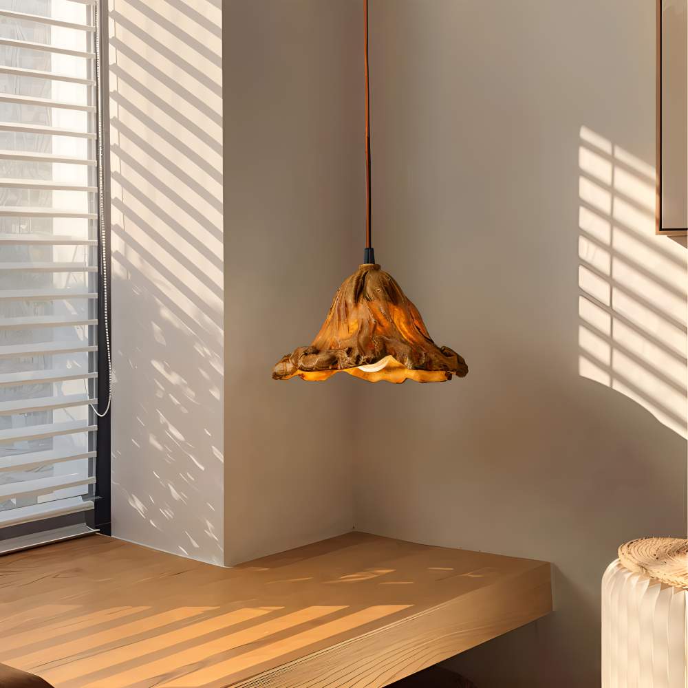 Vulkan pendellampe i resin og metal – kunstnerisk loftlampe med varmt lys