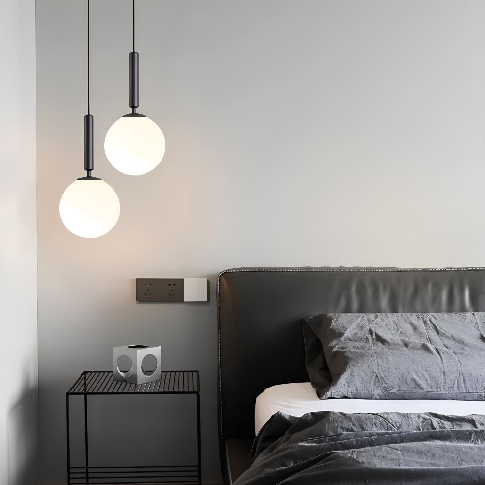 Hvid glas pendellampe – moderne nordisk design med blødt lys