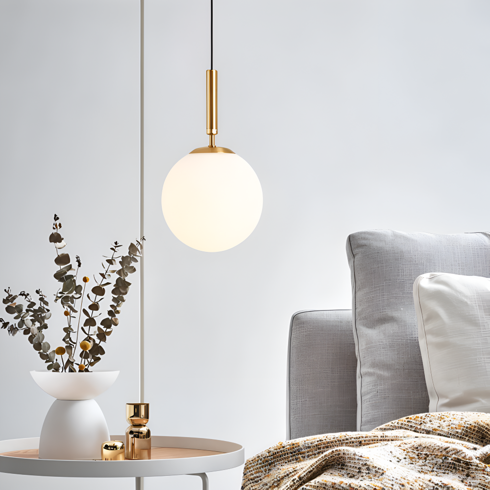 Hvid glas pendellampe – moderne nordisk design med blødt lys