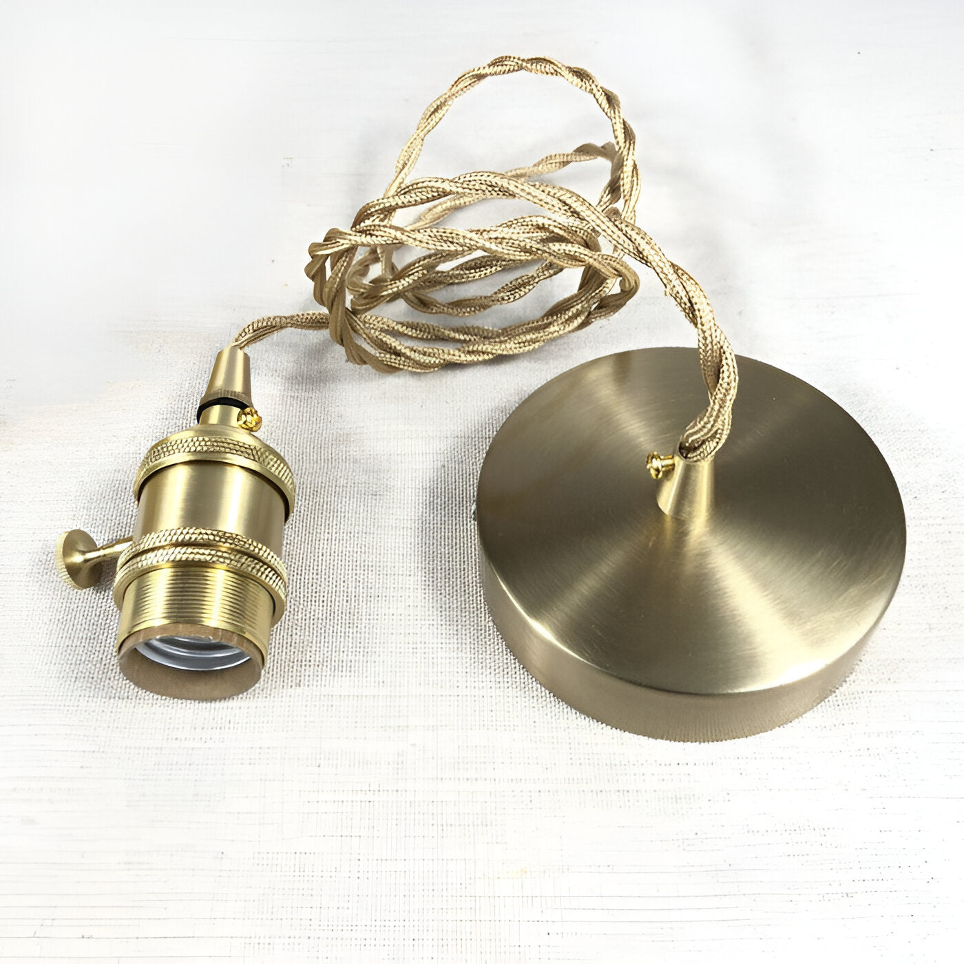 Verluna – Vintage Grøn Pendellampe i Cylindrisk Glasdesign