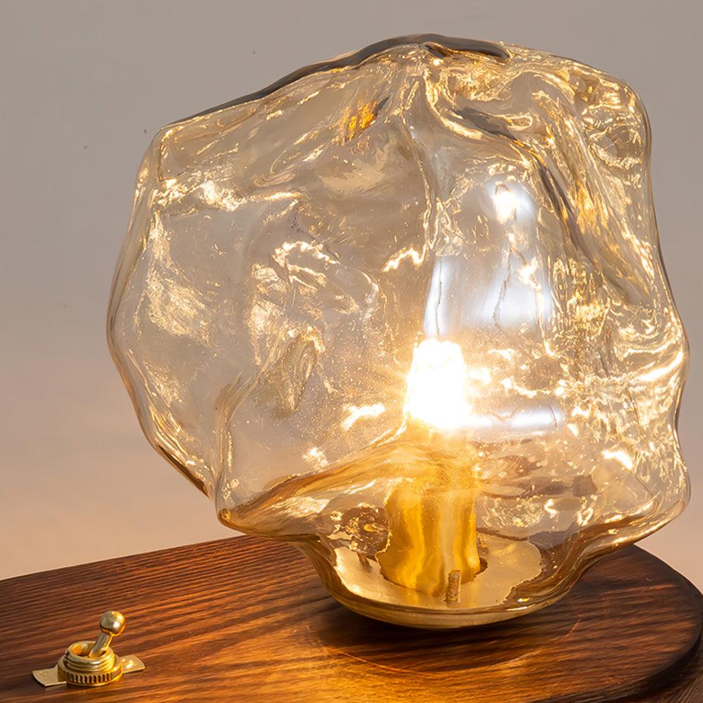 Glas bordlampe med iskrystal design – elegant varm belysning