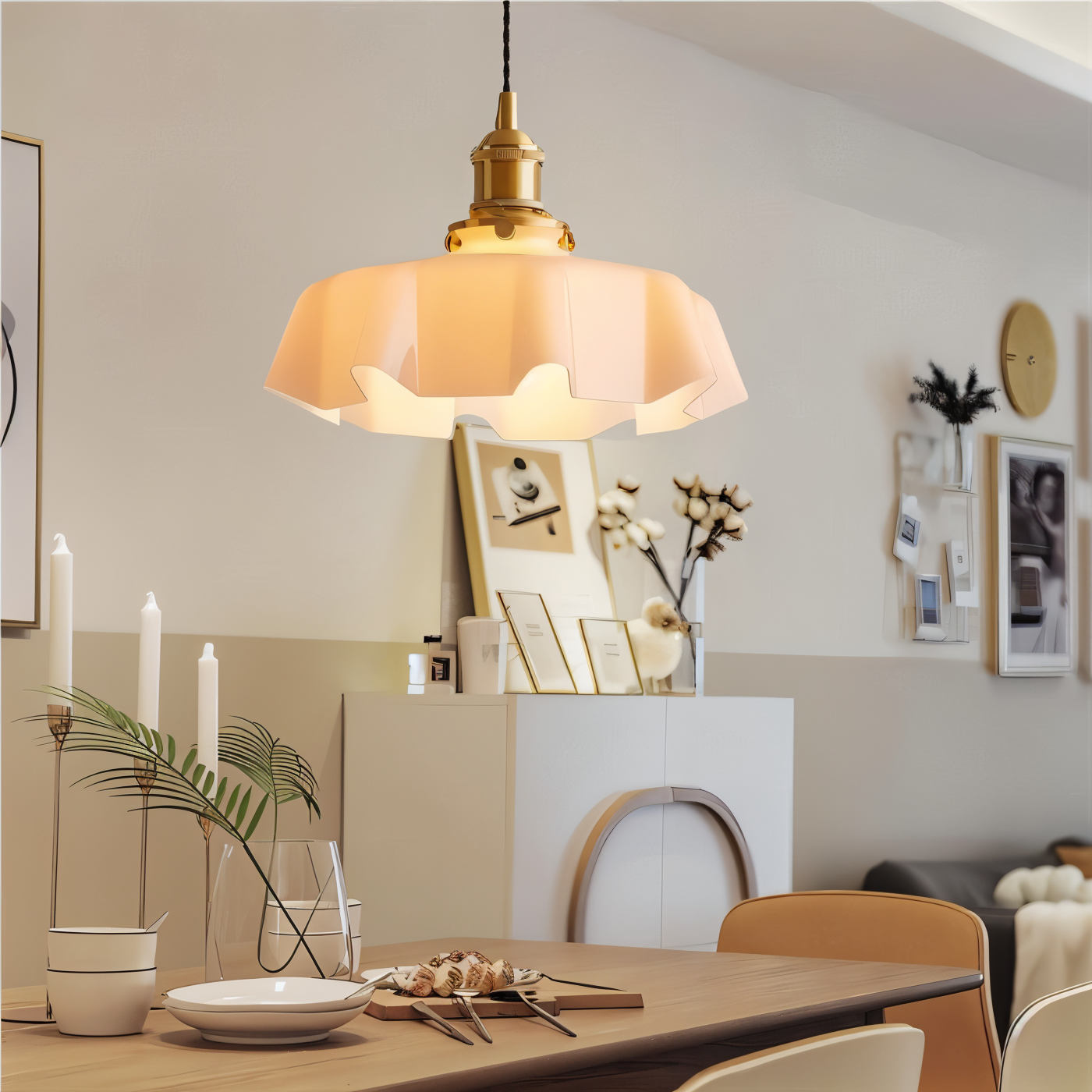 Florielle Loftlampe – Retro Loftlampe i Blomsterformet Cremefarvet Glasdesign