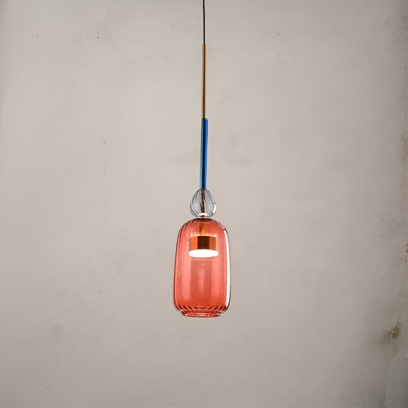 Farverig glas pendellampe – nordisk macaron design med dæmpbar LED