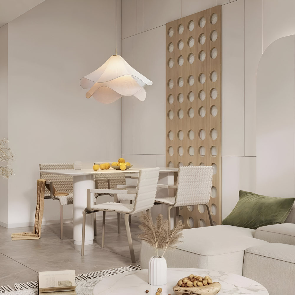 Japandi pendel lampe i blomsterformet stofdesign