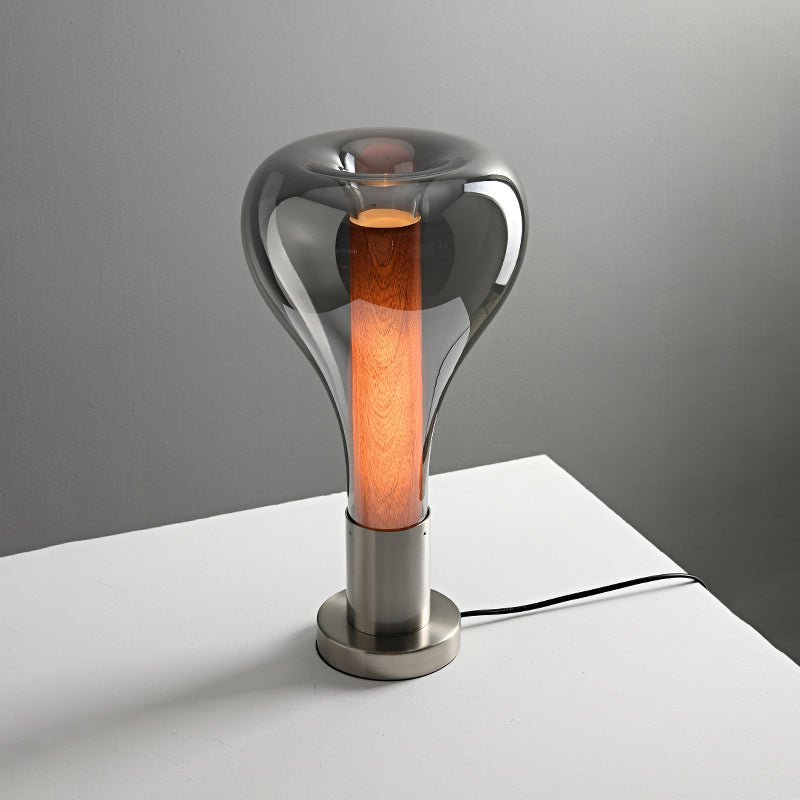 Stemningsfuld bordlampe med LED lys – kreativ glasdesign