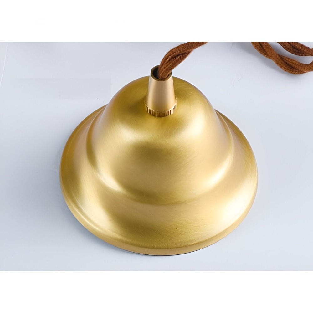 Pendellampe i farvet glas – loftlampe med kobberdetalje