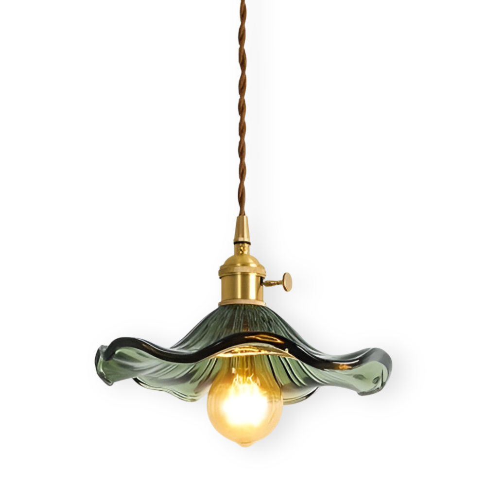 Pendellampe i farvet glas – loftlampe med kobberdetalje