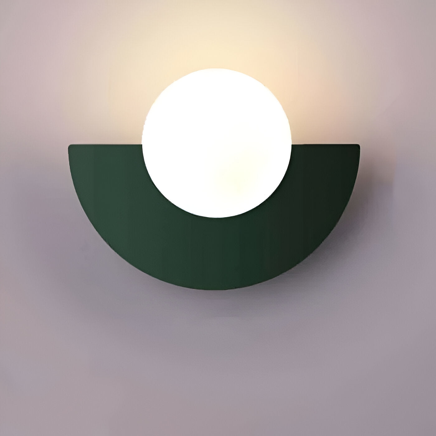 AuraSphere Væglampe – Moderne Sfærisk Glaslampe med Plug-in Design