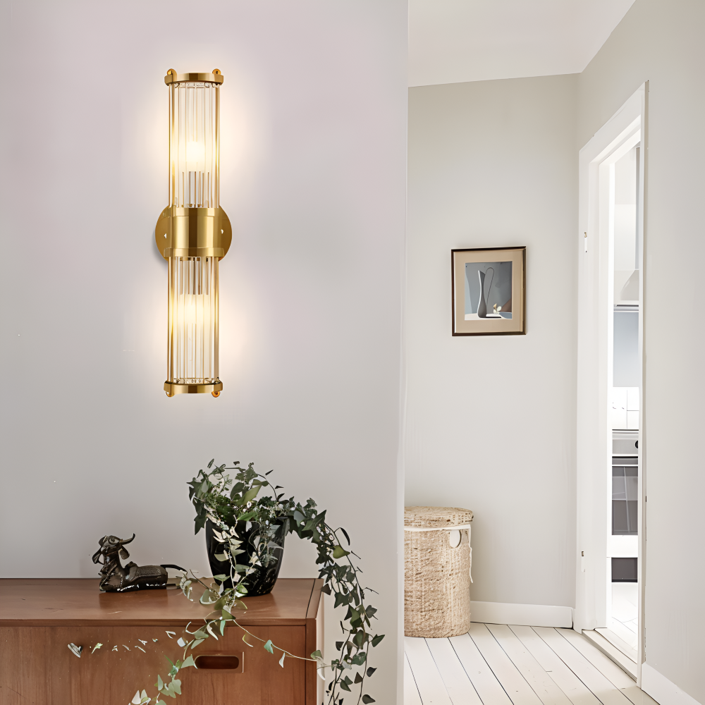 Lustriva – Væglampe i Guld med Riflet Krystal og E14 LED-lys