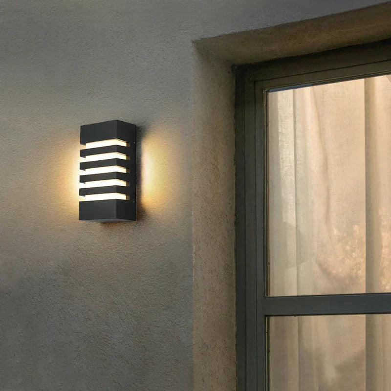 Minimalistisk LED væglampe udendørs IP65 – 12W varm hvid aluminium