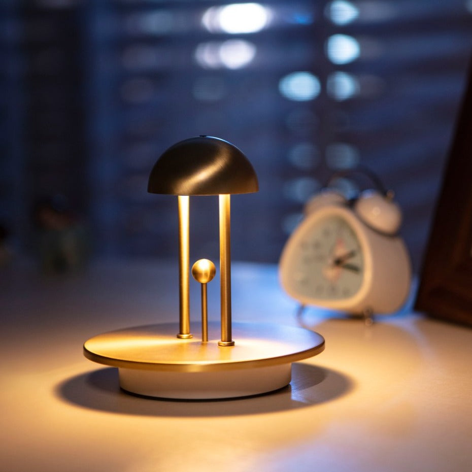 Trådløs bordlampe med touchkontrol – dimbar designlampe