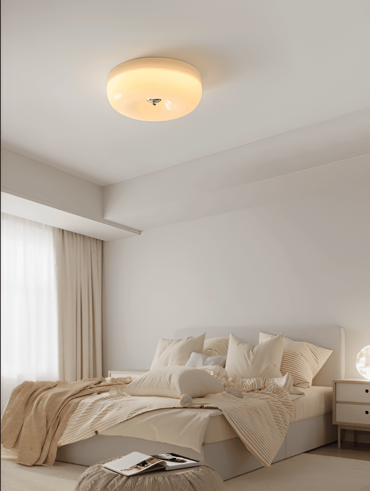 CremaHalo Loftlampe – Rund Loftlampe i Cremefarvet Glas med Integreret LED