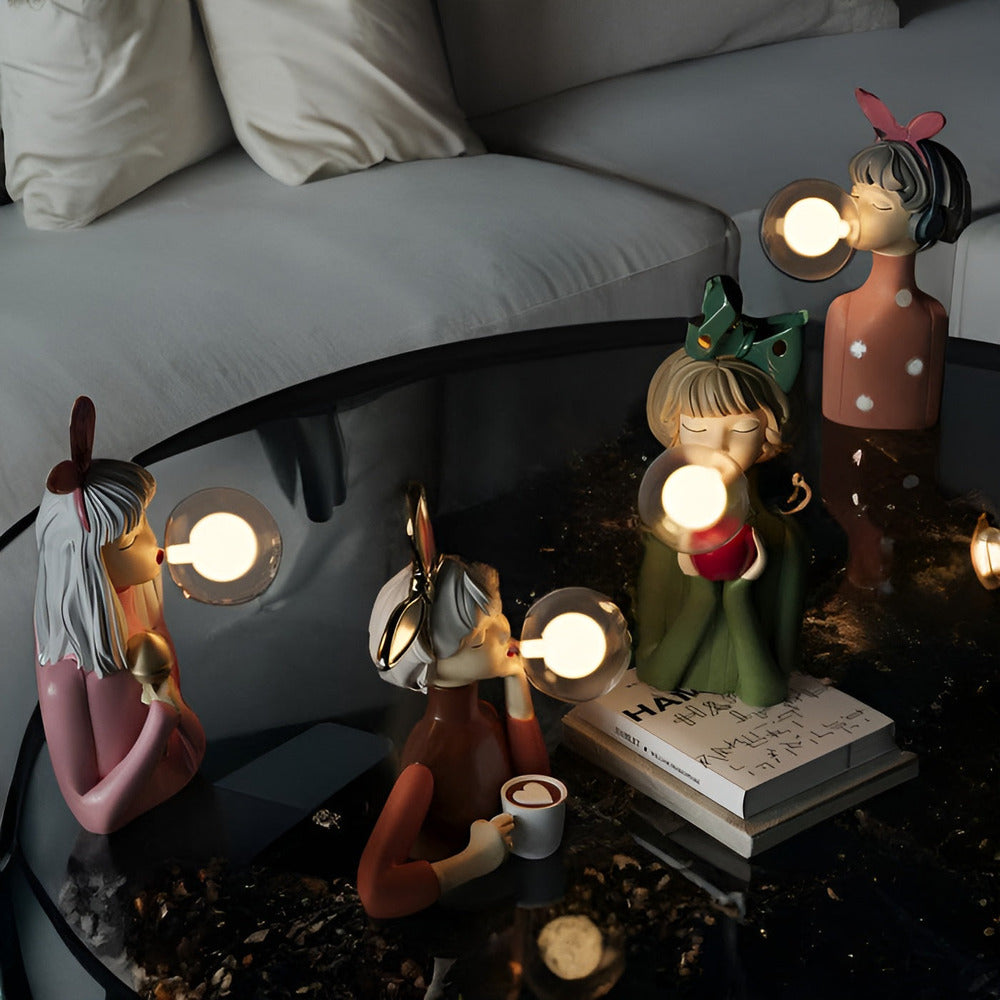 Figur bordlampe med eventyrdesign – magisk LED belysning
