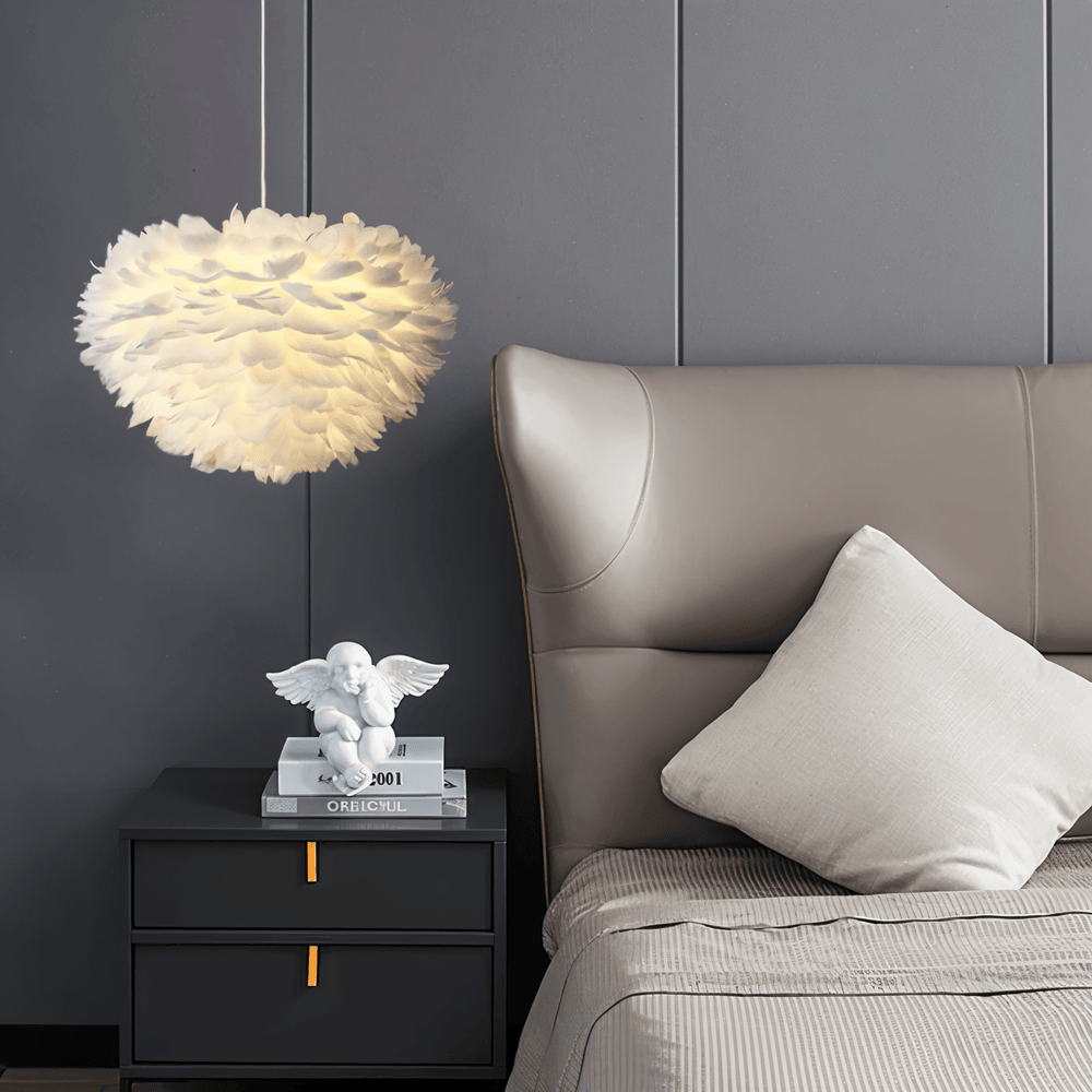 Håndlavet fjer pendellampe – justerbar loftlampe i elegant design