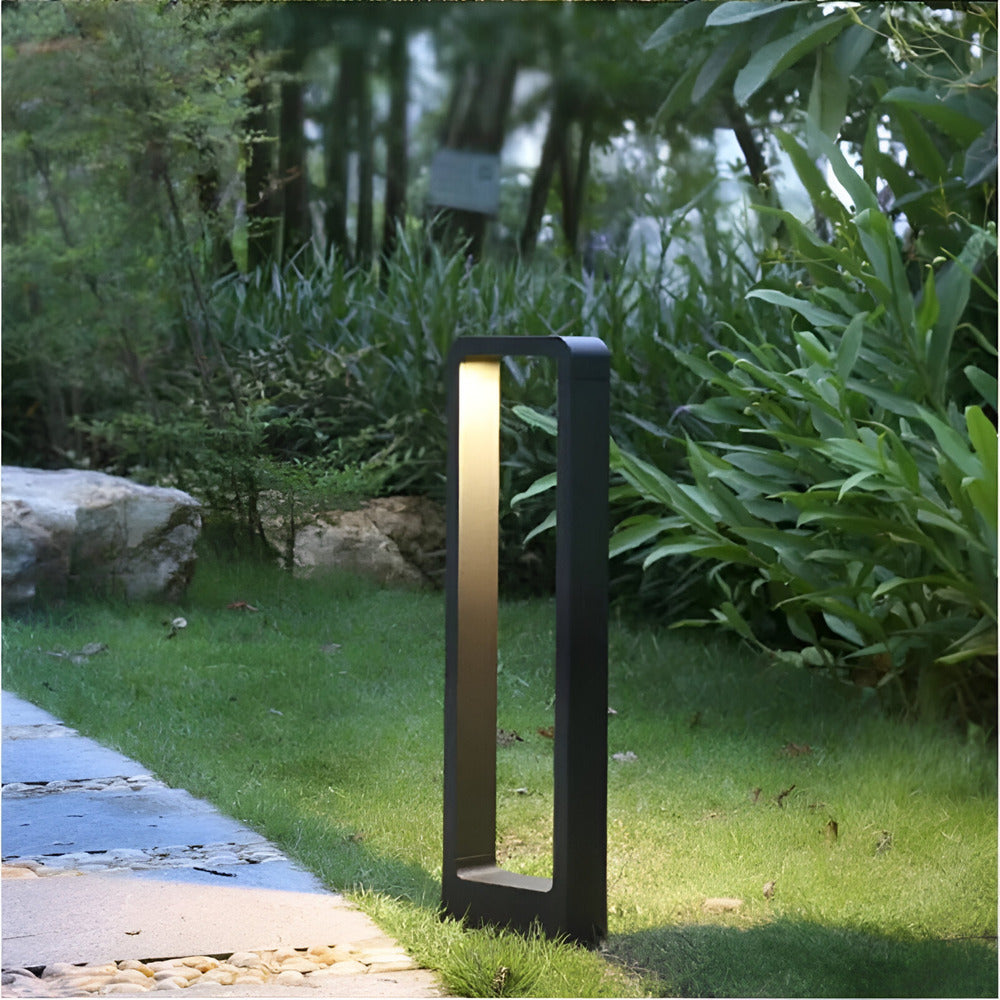 Pathora Beam – Modern LED Trädgårdslampa i Svart Design (30/60/80 cm)