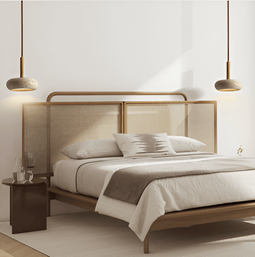 Pendellampe i travertin og træ – naturlig loftlampe