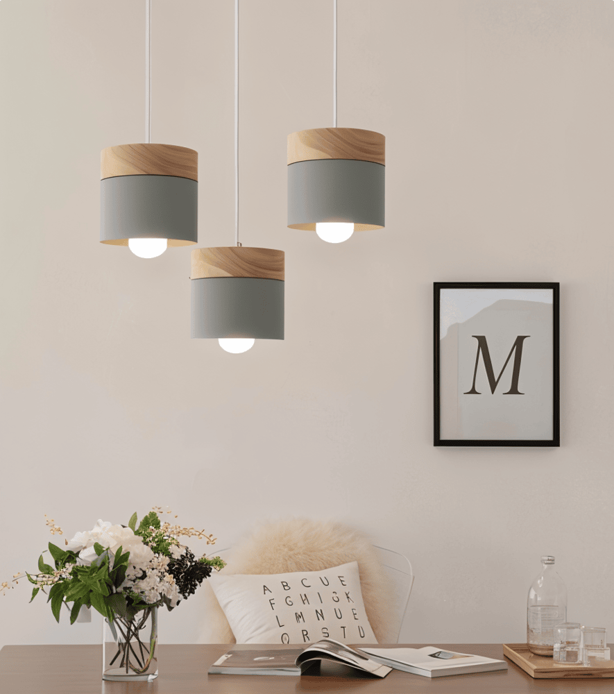 NordicaTube – Pendellampa i Metall och Trä med Modern Cylinderdesign
