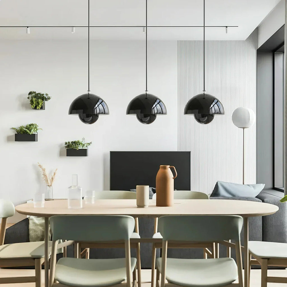 Pendellampe i blomsterdesign – retro nordisk metal lampe