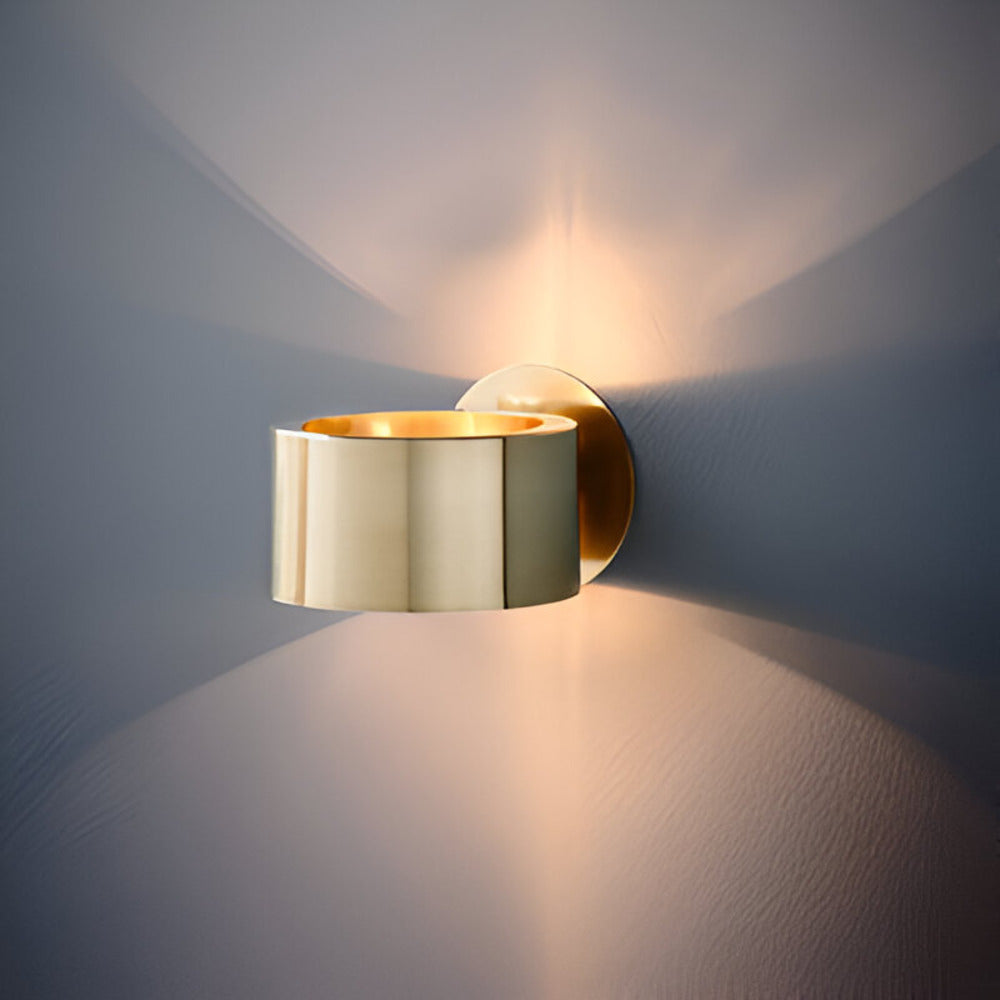 Aurion Væglampe – Moderne Guld Trommel Væglampe med Minimalistisk Design