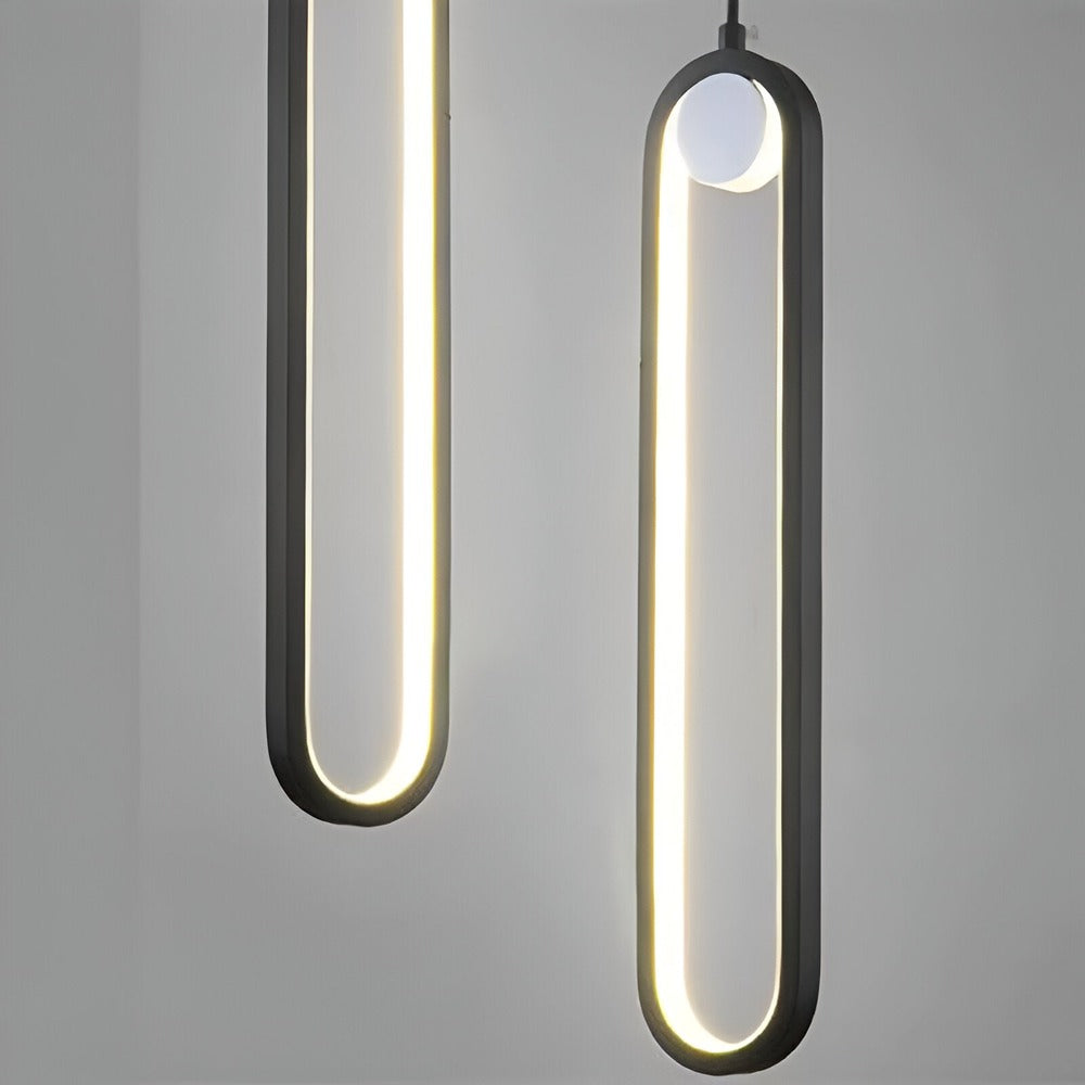Lang LED loftlampe i sort aluminium – minimalistisk og elegant design