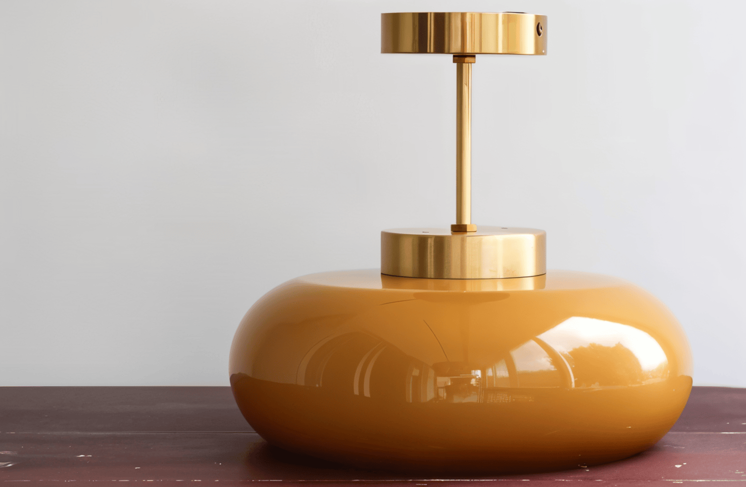 Ambera Loftlampe – Klassisk Gul Vintage Loftlampe i Glas og Messing