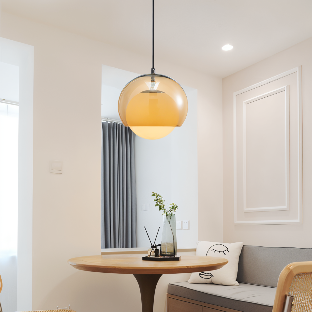Retro glas pendel lampe i Bauhaus stil med orange skærm