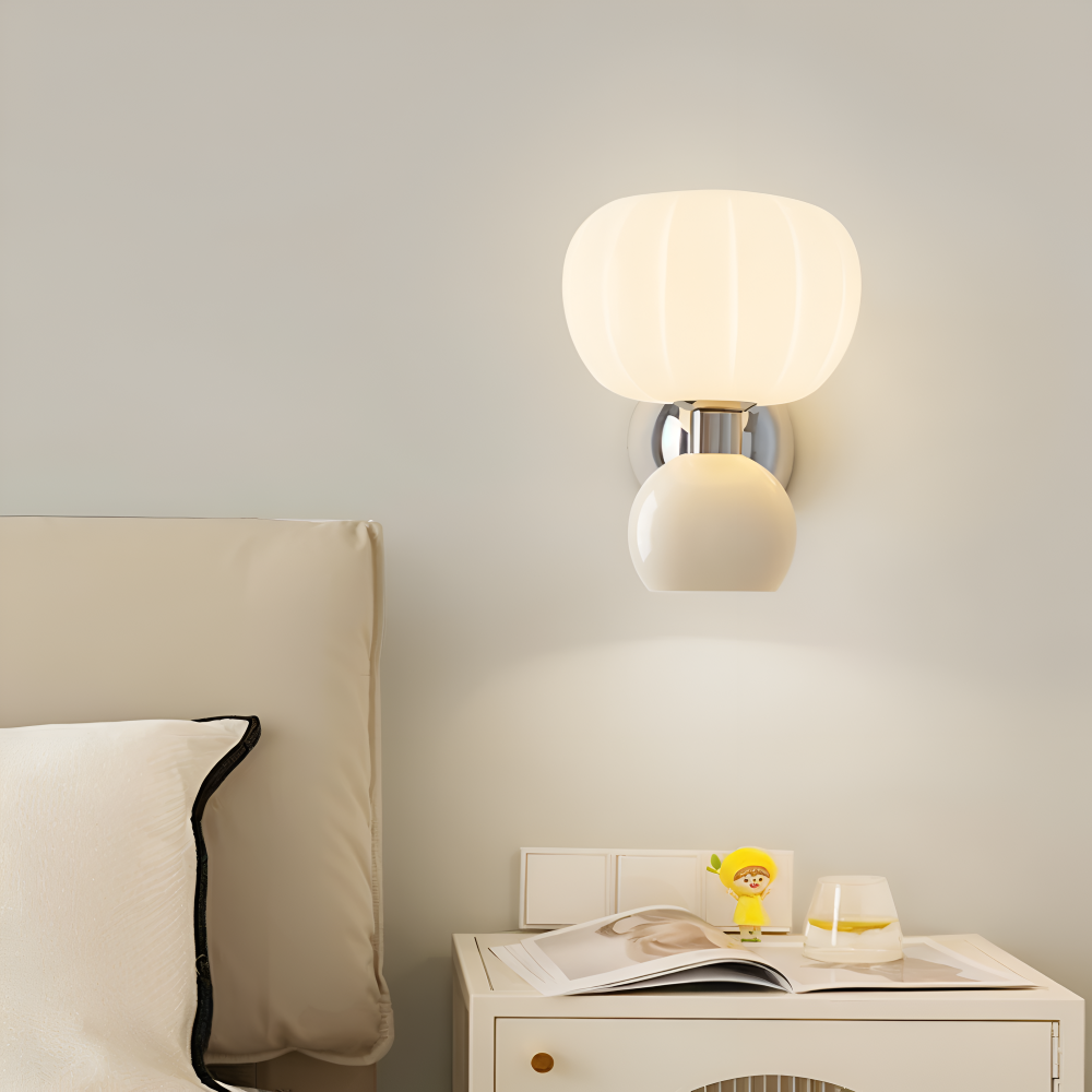 PumpaLume Væglampe – Minimalistisk LED Væglampe i Blød Pumpedesign