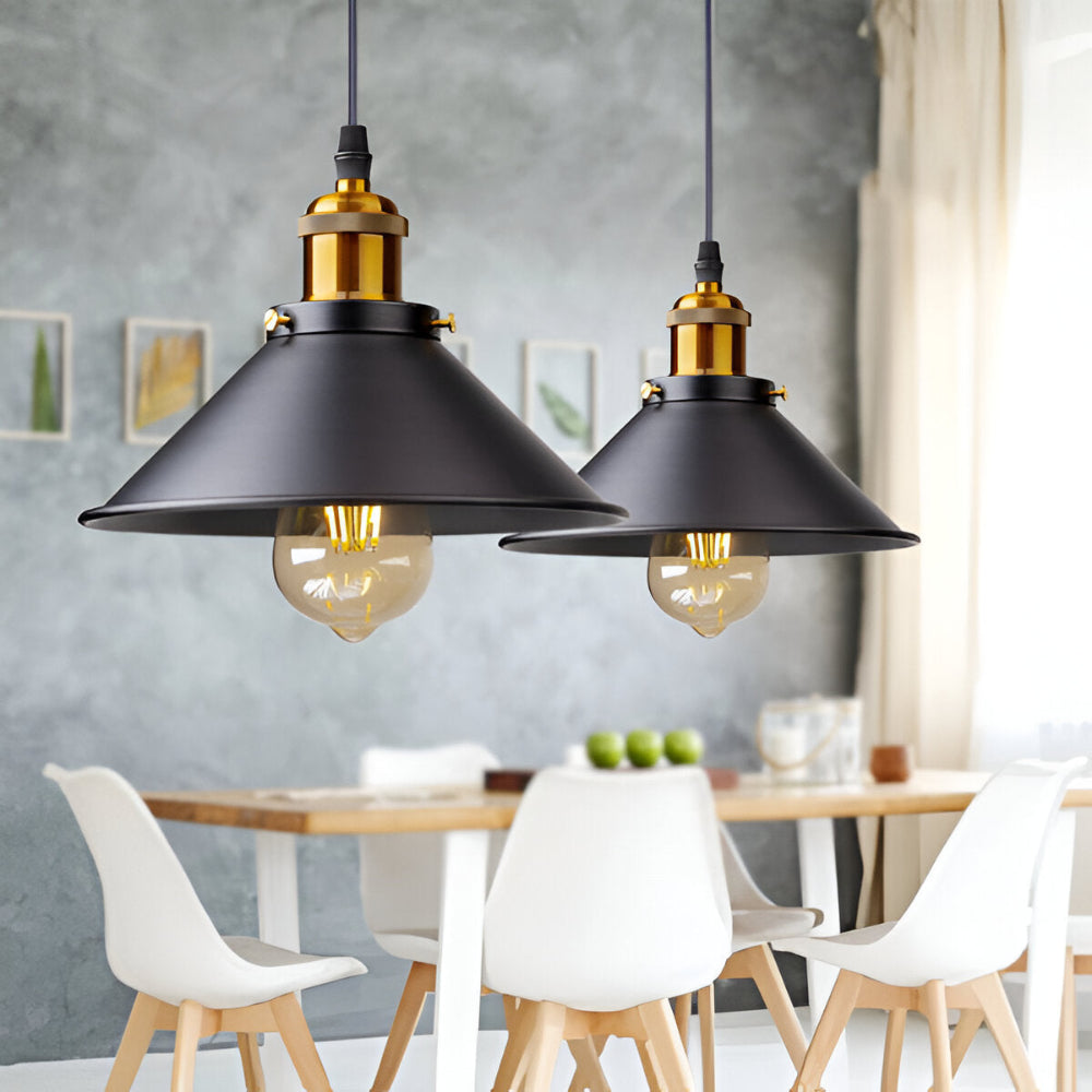IronLume Pendel – Retro Industriel Loftlampe i Jern med LED-kompatibilitet
