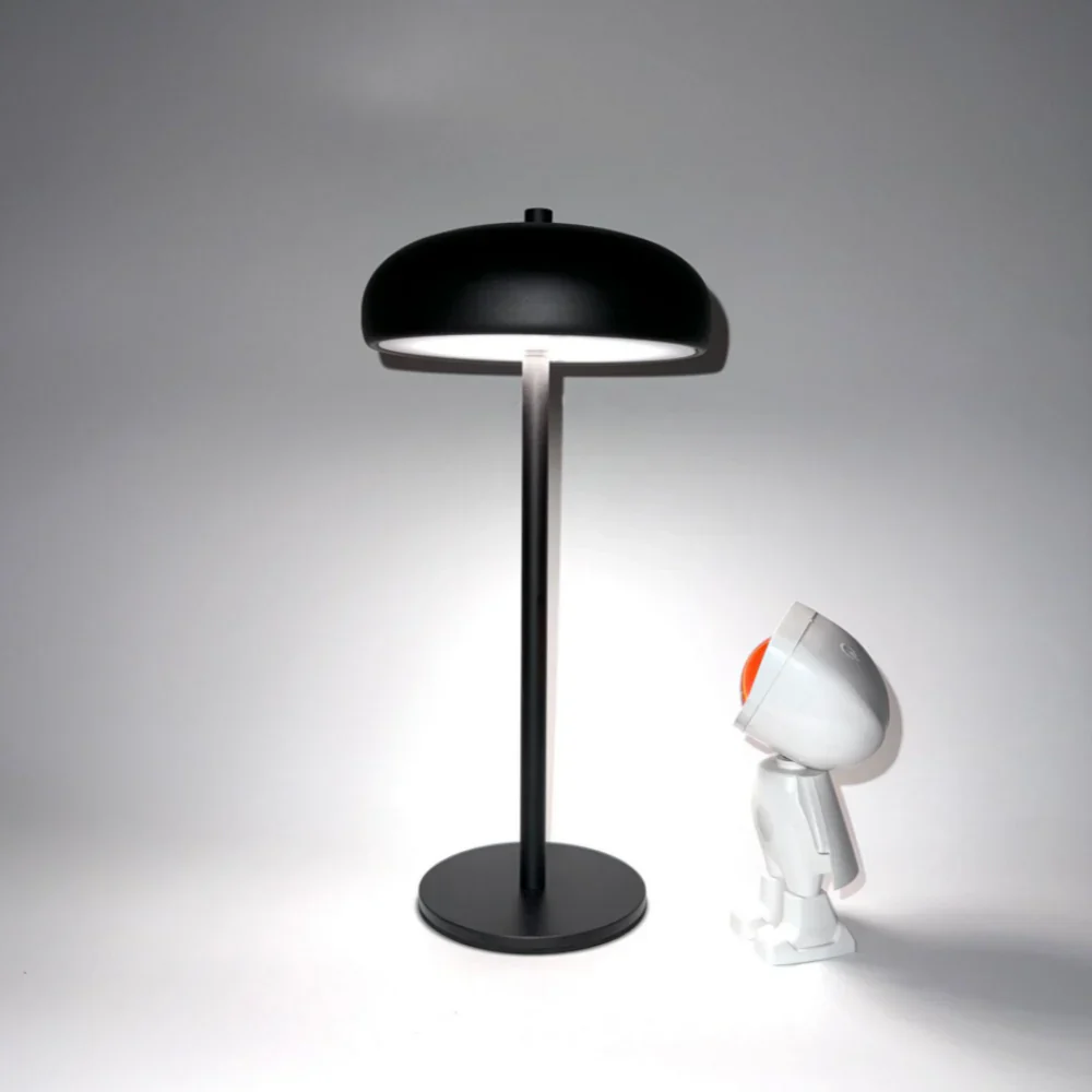 Trådløs bordlampe med touch – genopladelig og portabel LED belysning