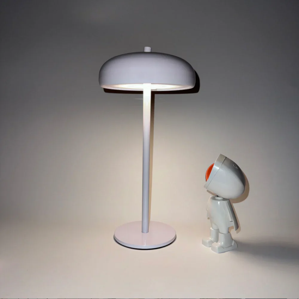 Trådløs bordlampe med touch – genopladelig og portabel LED belysning