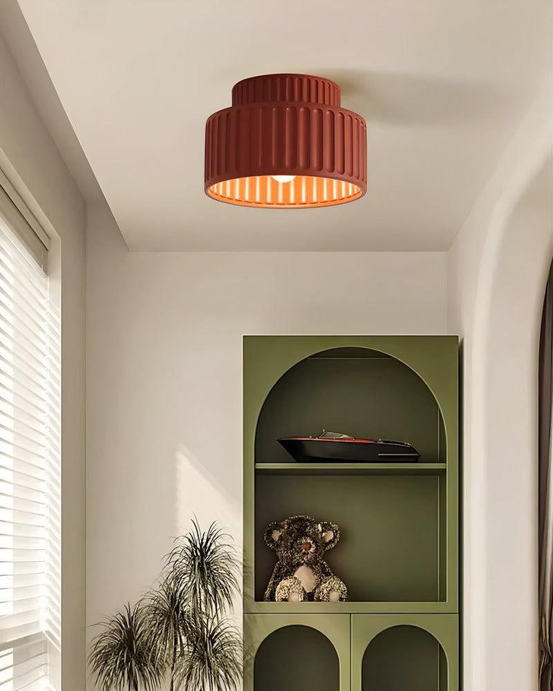 Ribello – Hvid Loftlampe i Resin med Riflet Design