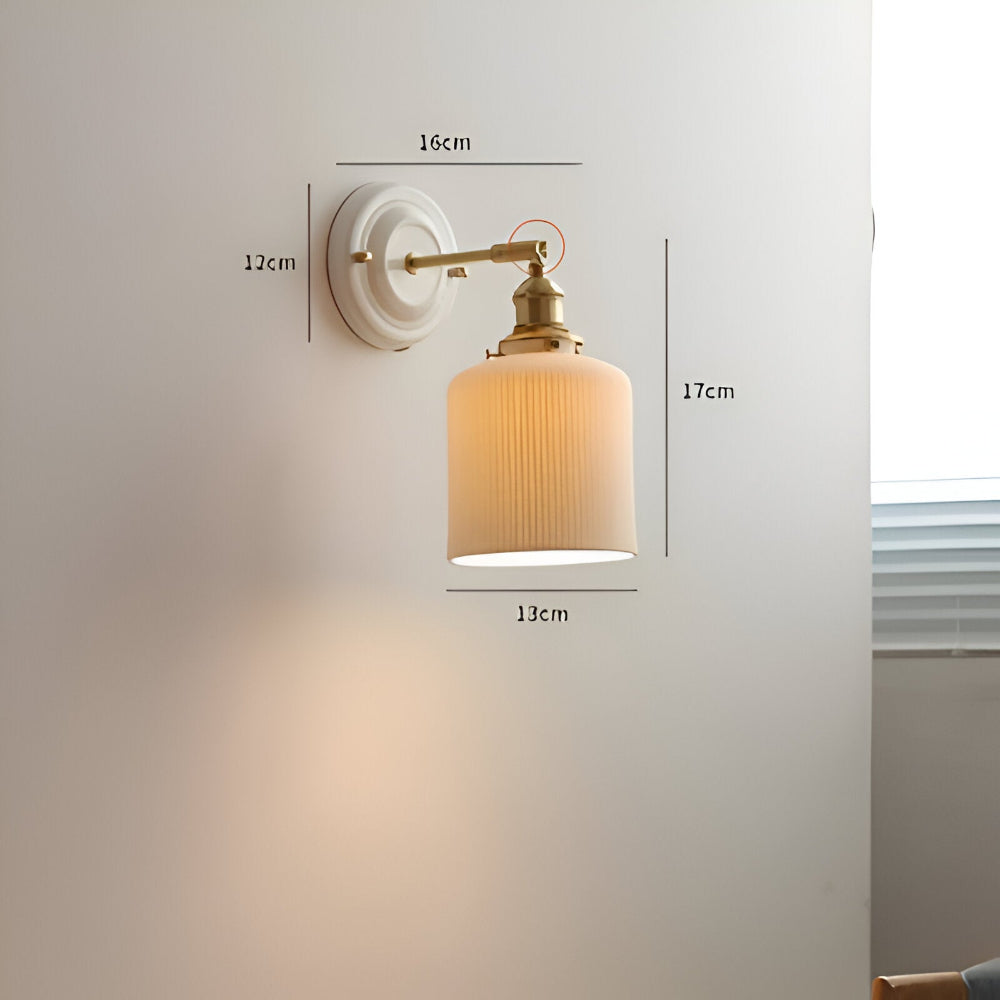 Væglampe i hvid keramik og kobber – rustikt landligt design