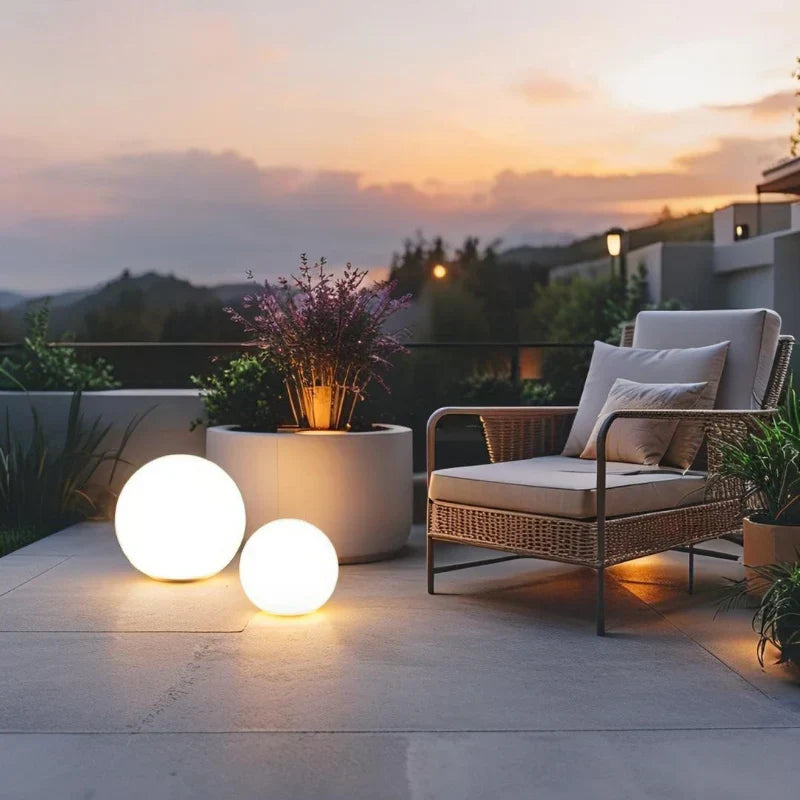 LED havekugle med 16 farver – dekorationslys til ude og inde