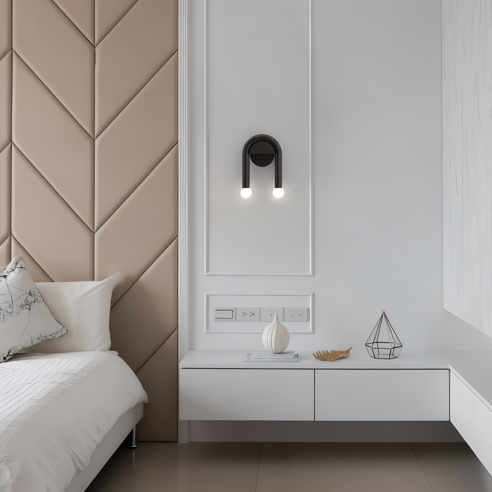 Arcuvia Væglampe – Moderne Sort Metal Væglampe med Dobbelt LED Lys